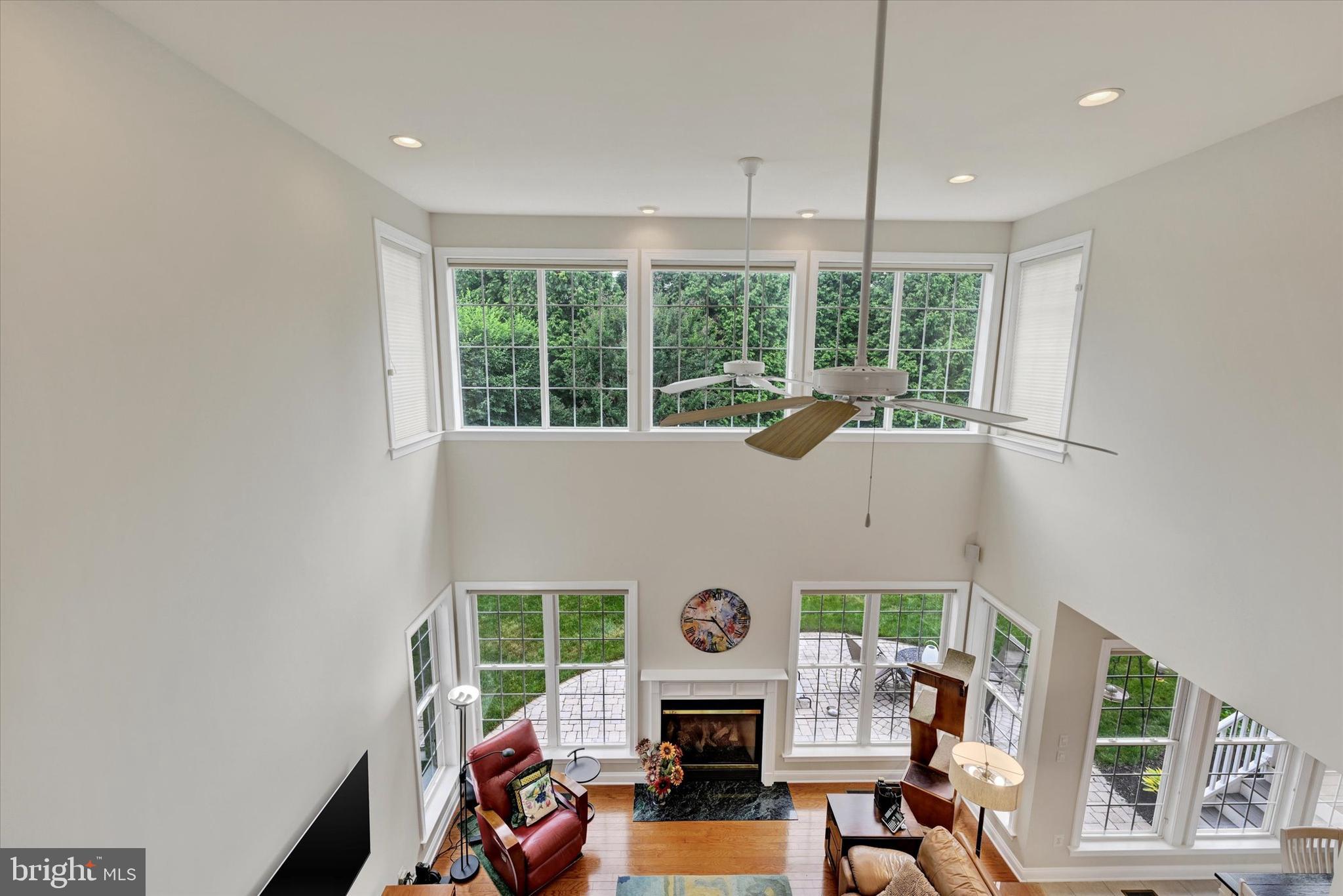 5200 SCENIC DRIVE