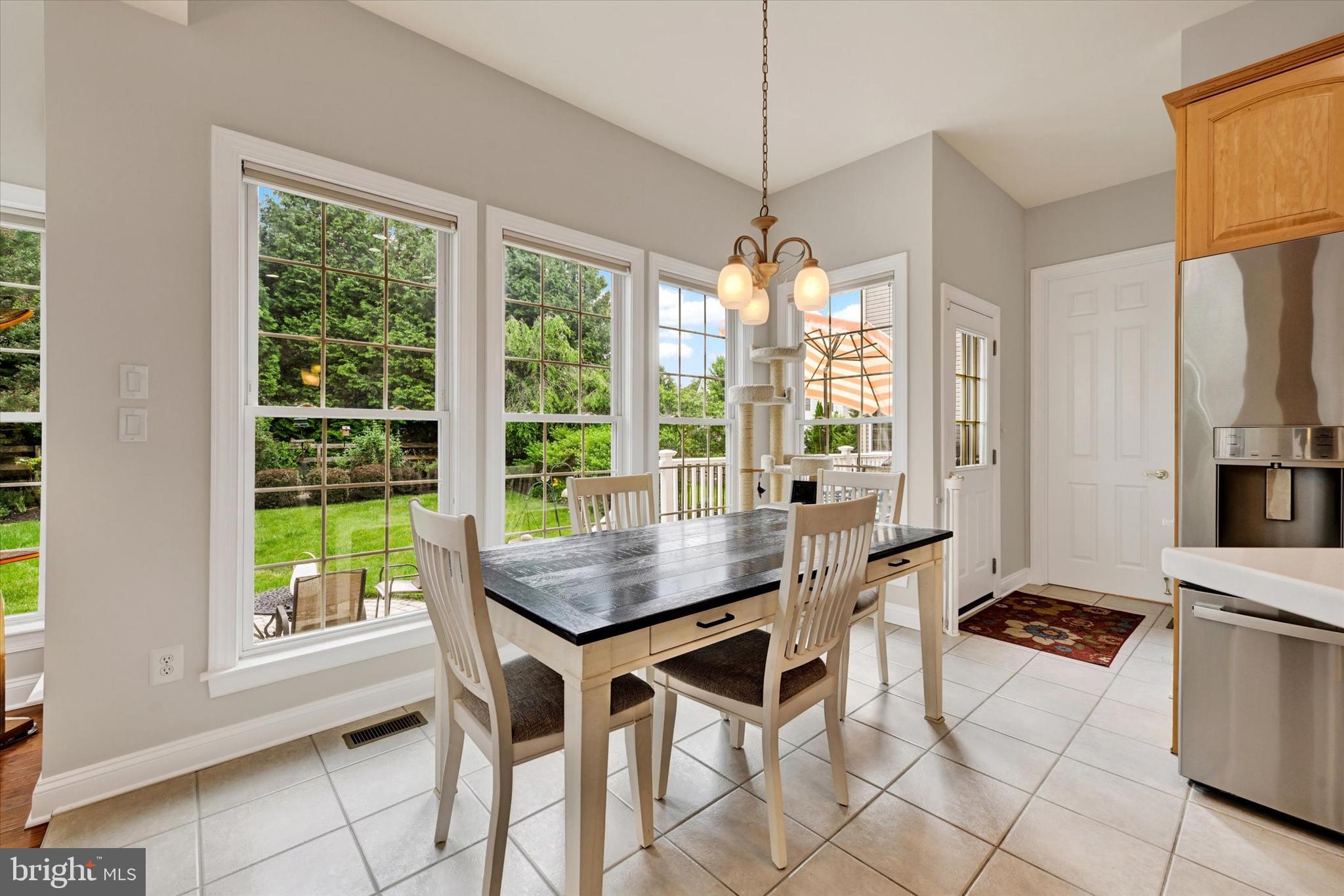 5200 SCENIC DRIVE