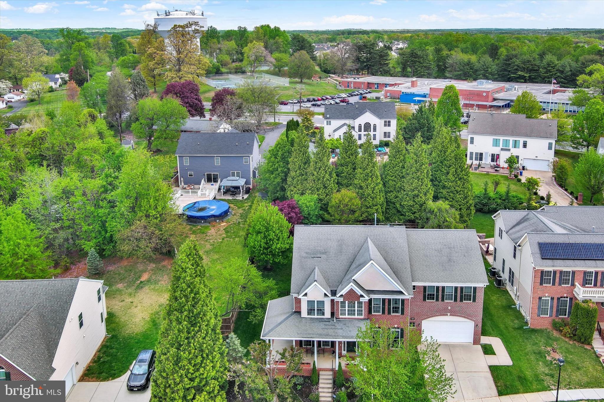 5200 SCENIC DRIVE