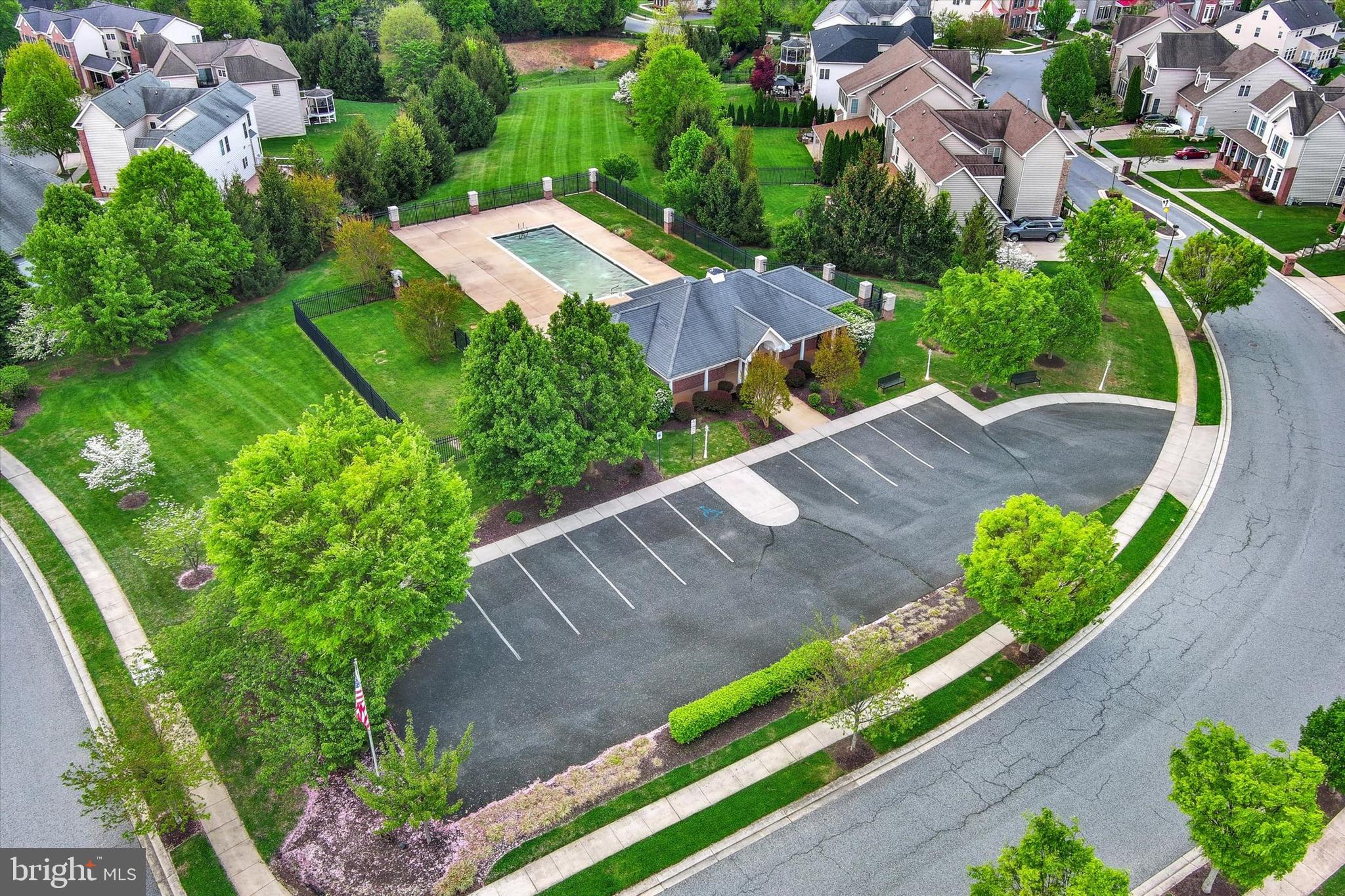 5200 SCENIC DRIVE