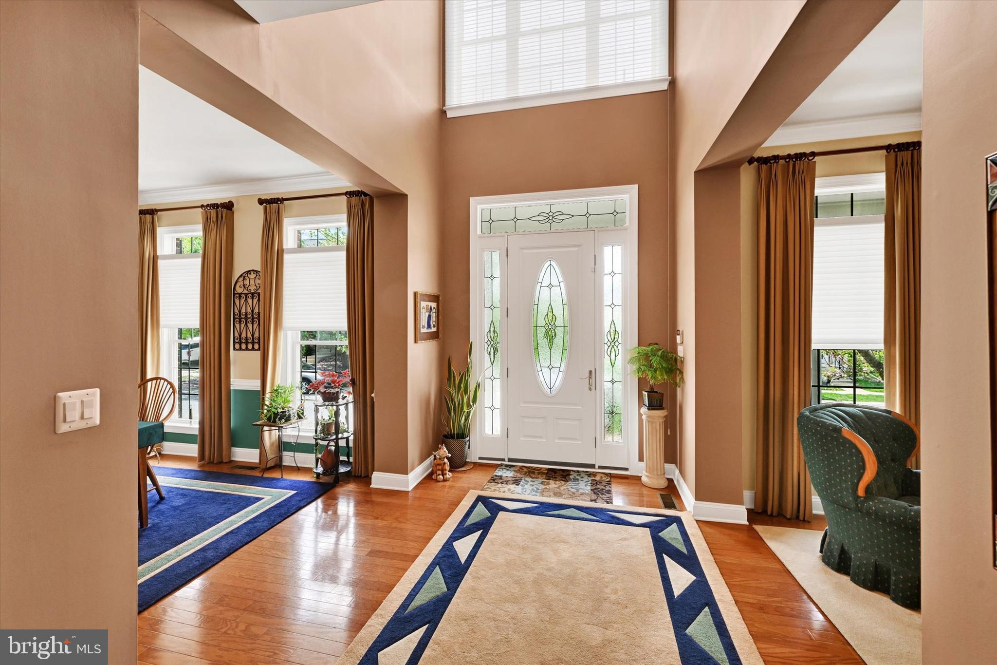 5200 SCENIC DRIVE
