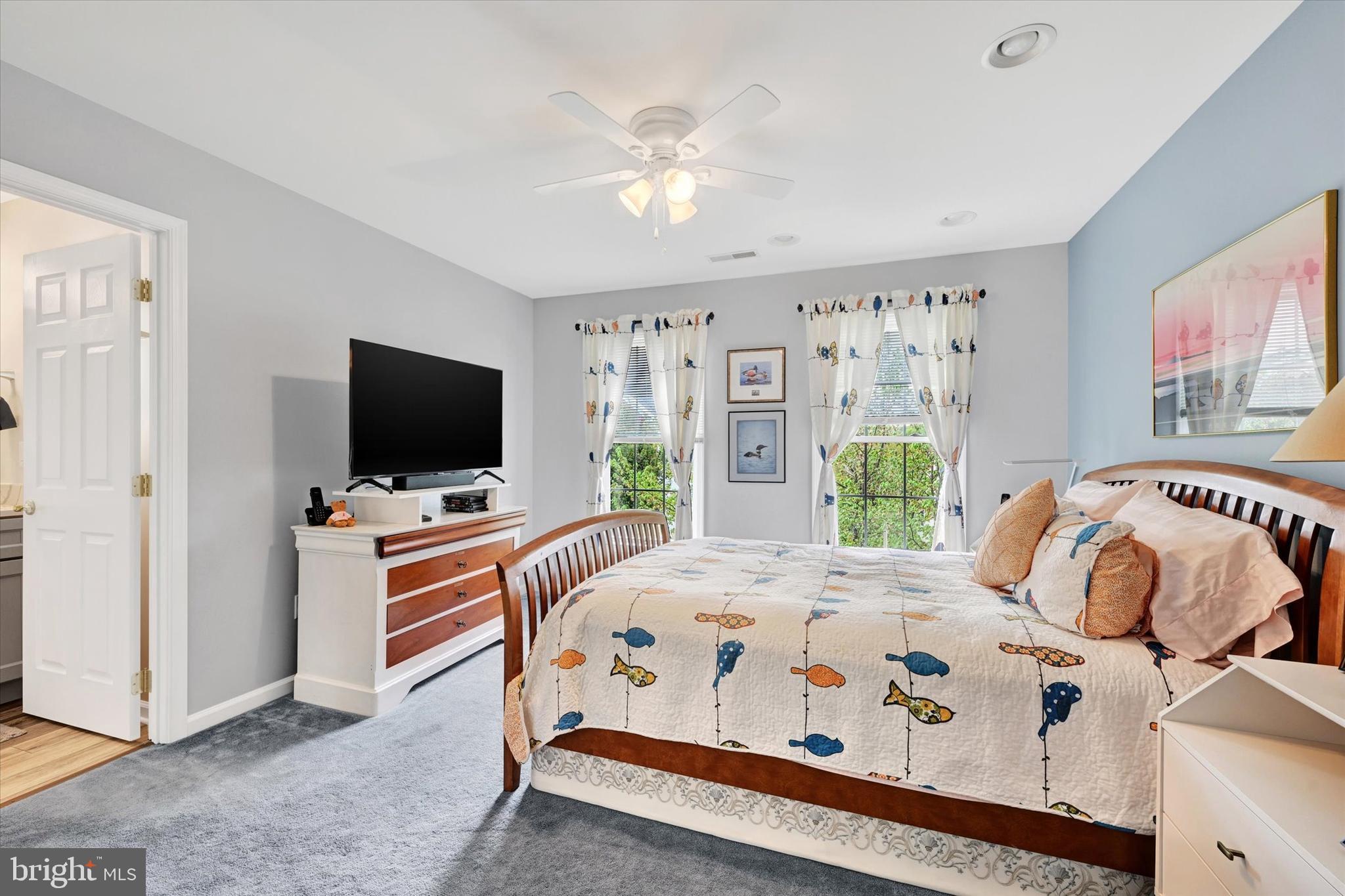 5200 SCENIC DRIVE