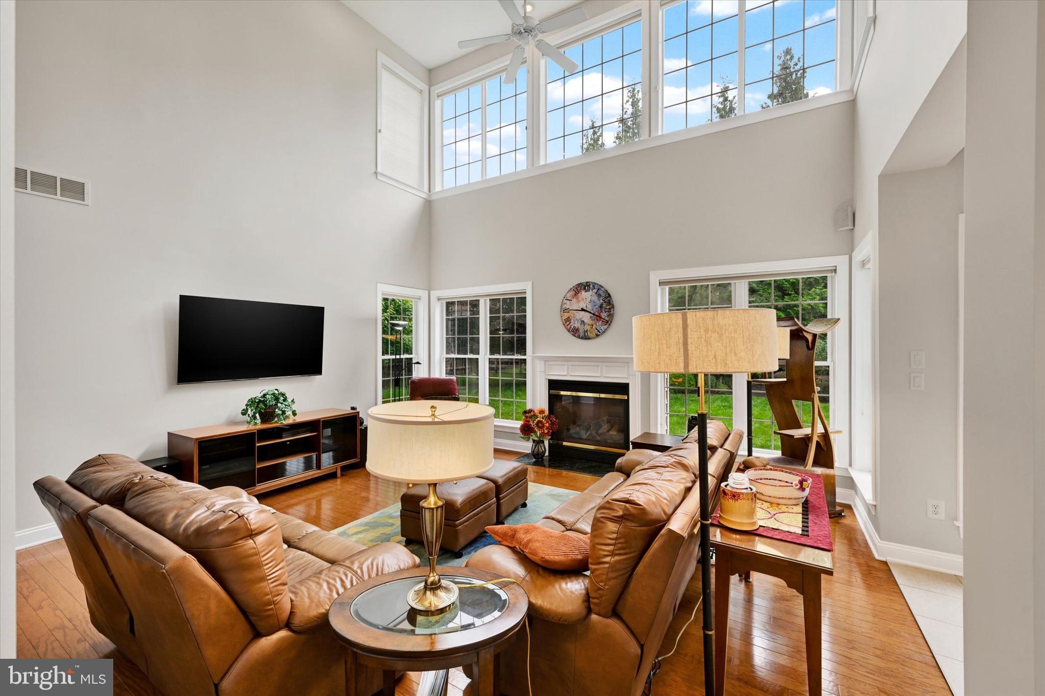 5200 SCENIC DRIVE