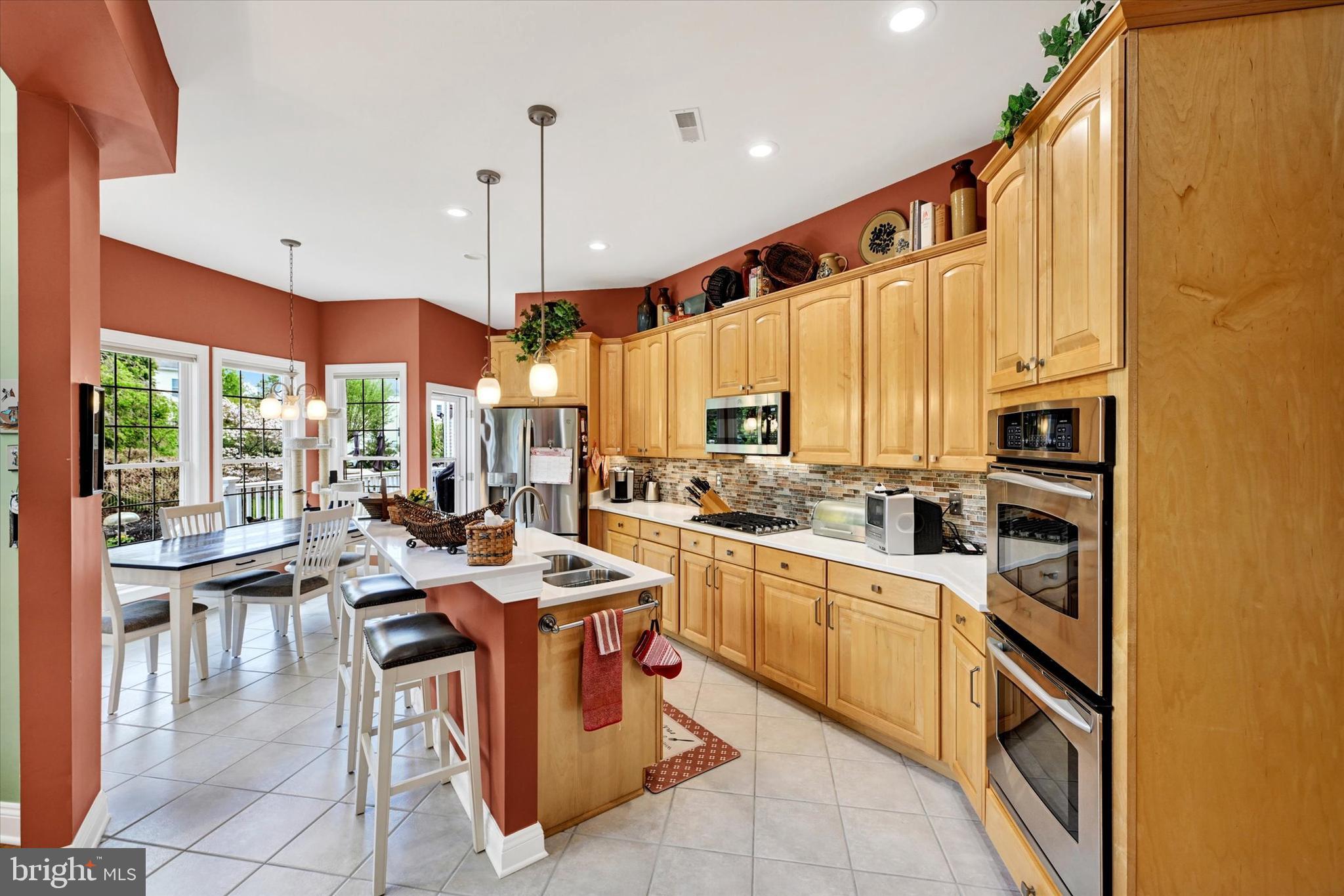 5200 SCENIC DRIVE