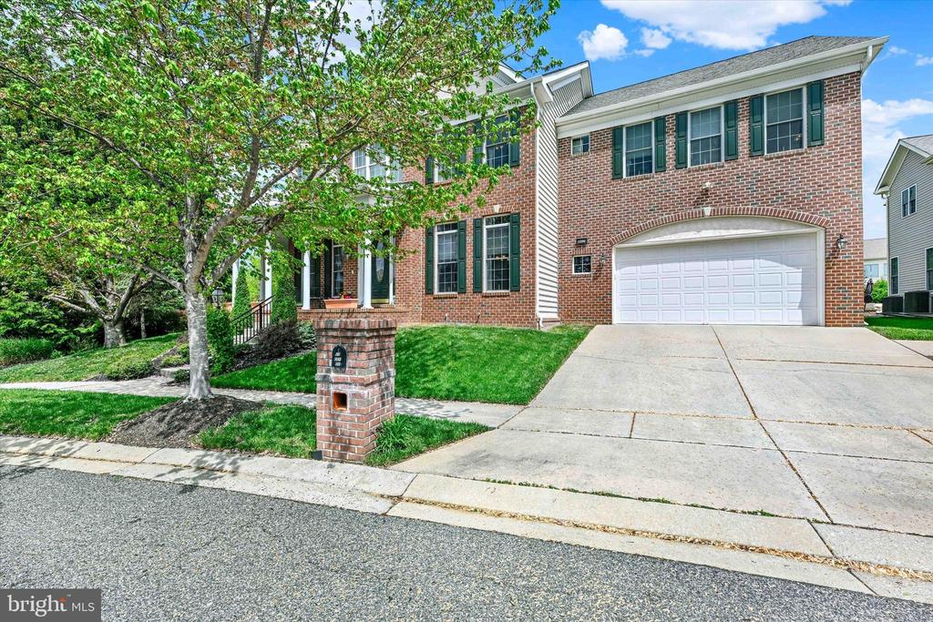 5200 SCENIC DRIVE
