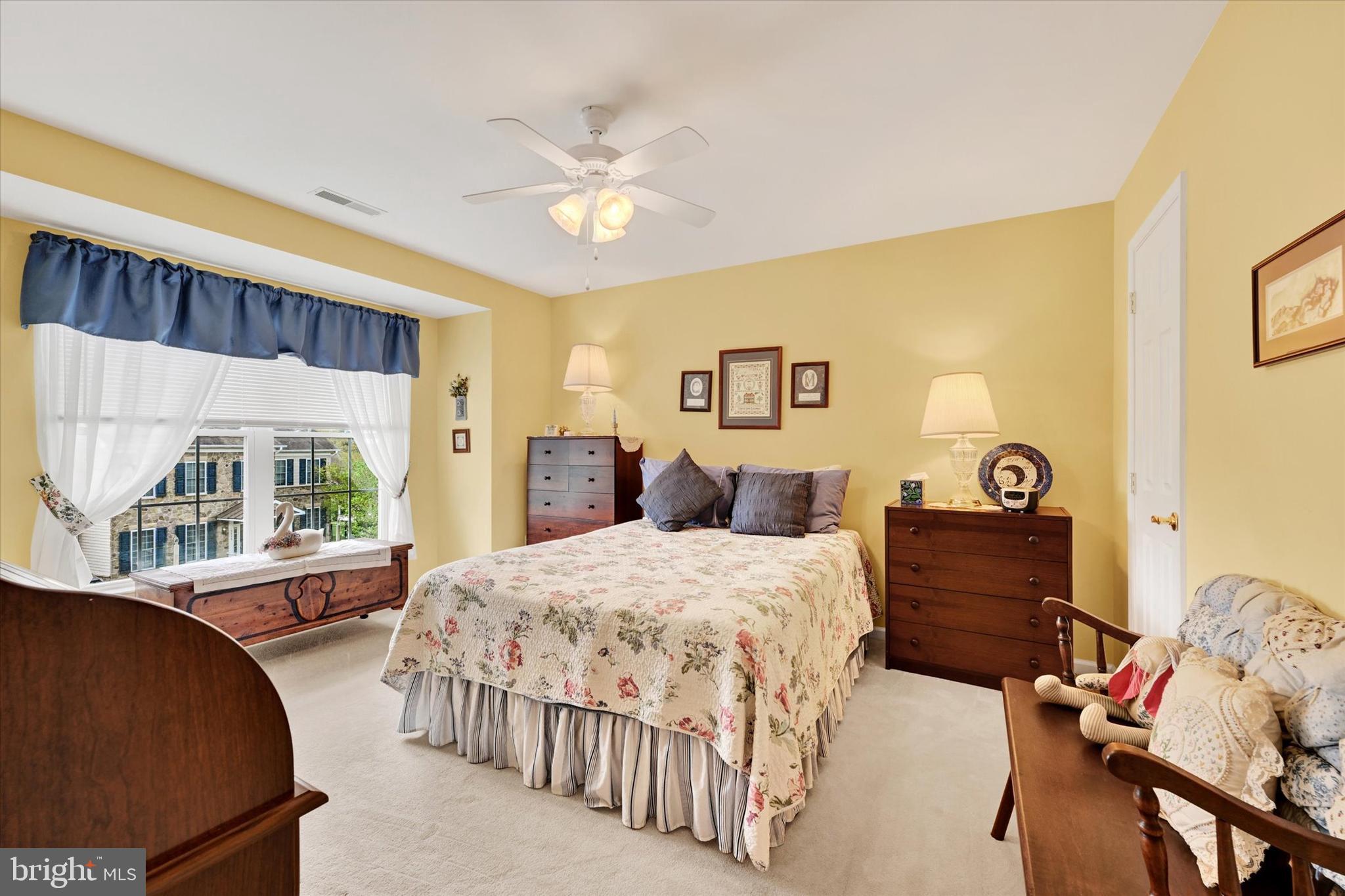 5200 SCENIC DRIVE
