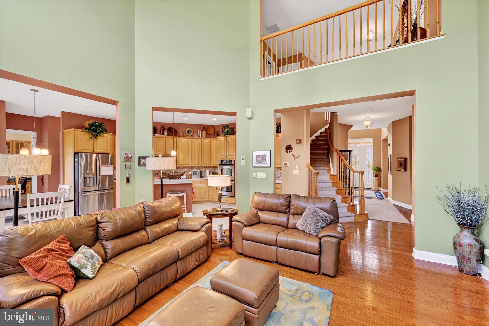 5200 SCENIC DRIVE