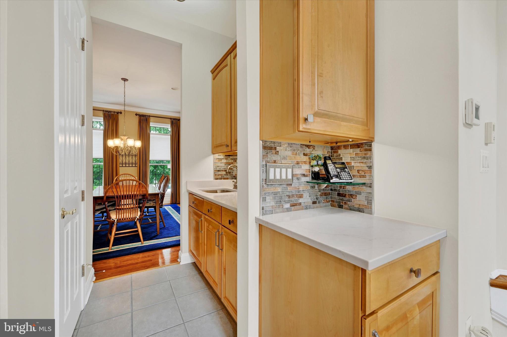 5200 SCENIC DRIVE