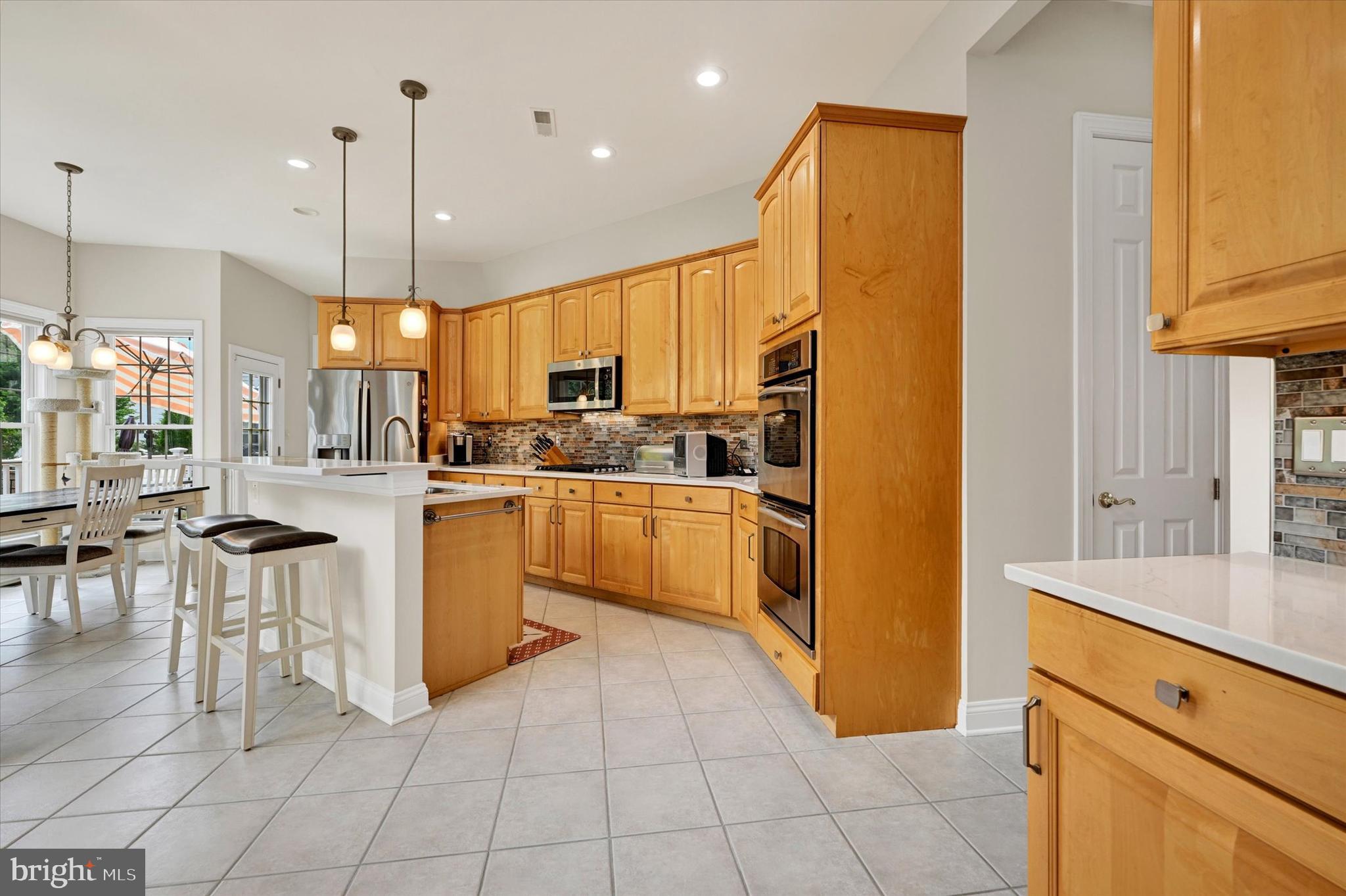 5200 SCENIC DRIVE