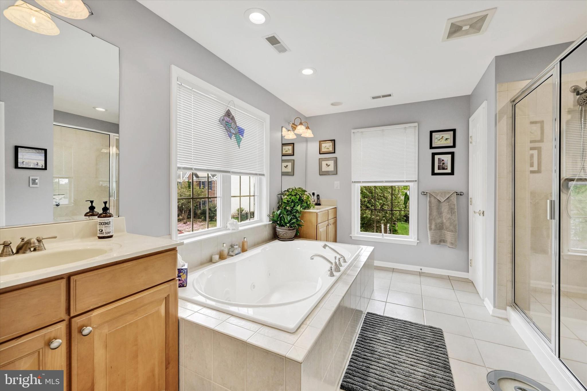 5200 SCENIC DRIVE