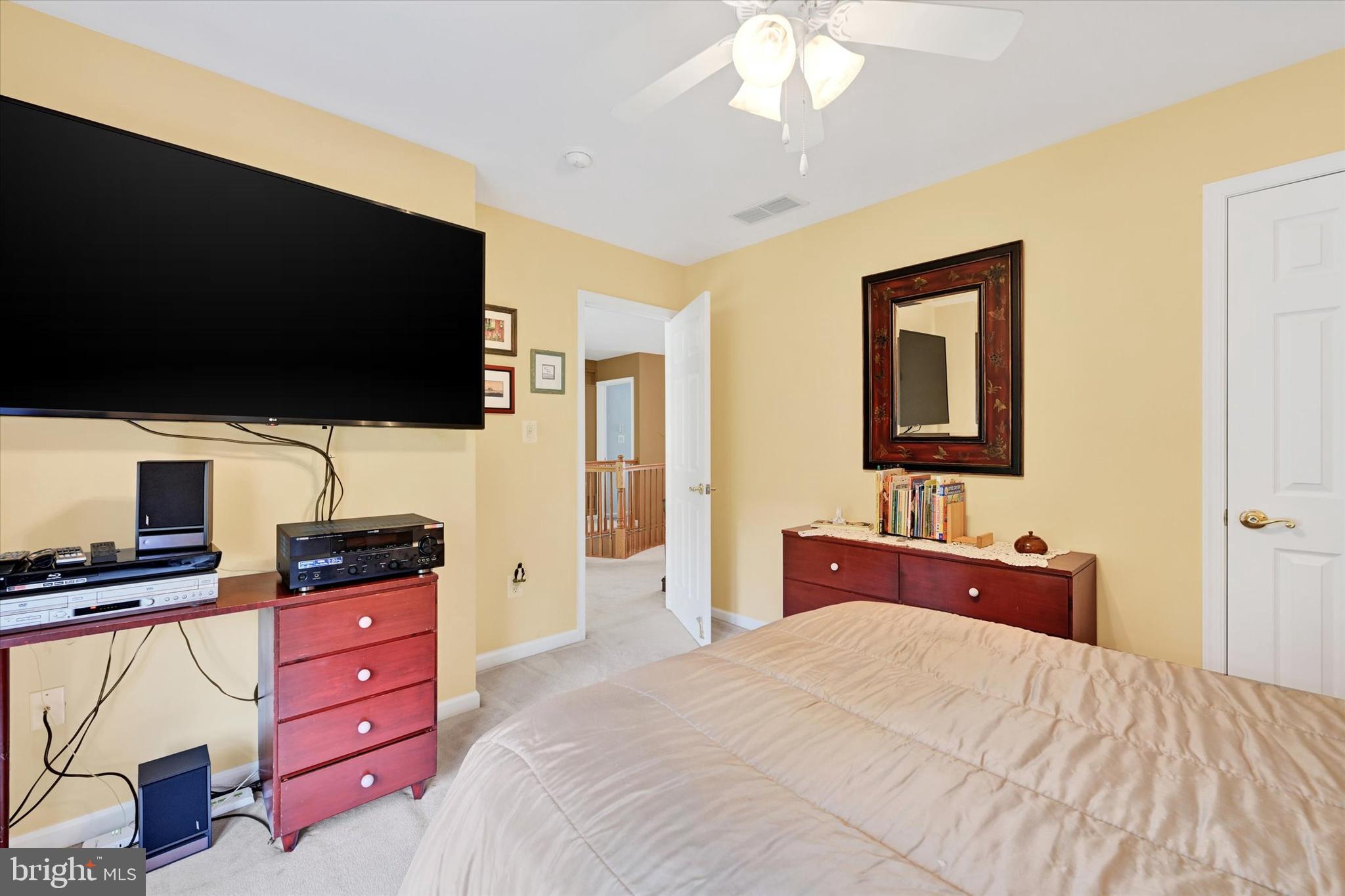 5200 SCENIC DRIVE