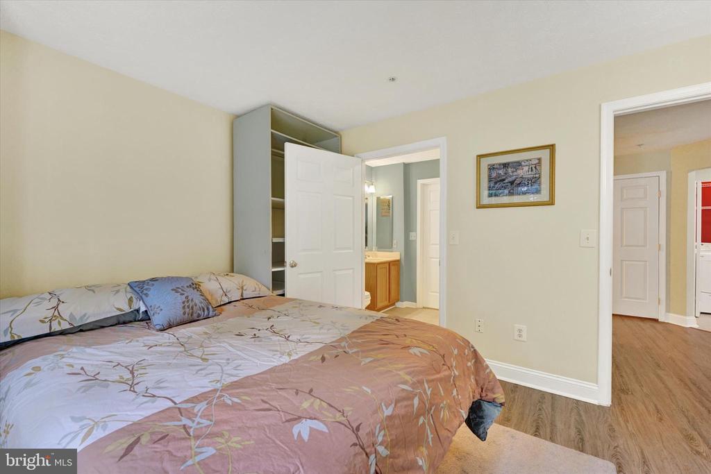 9604 HAVEN FARM ROAD B 9604B