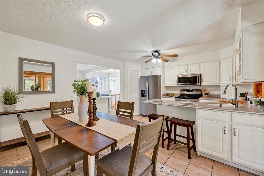5451 GLEN ARM ROAD