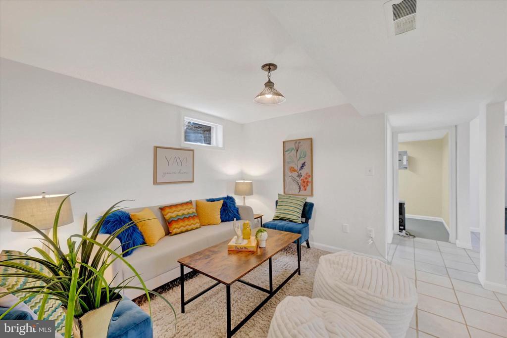 5451 GLEN ARM ROAD