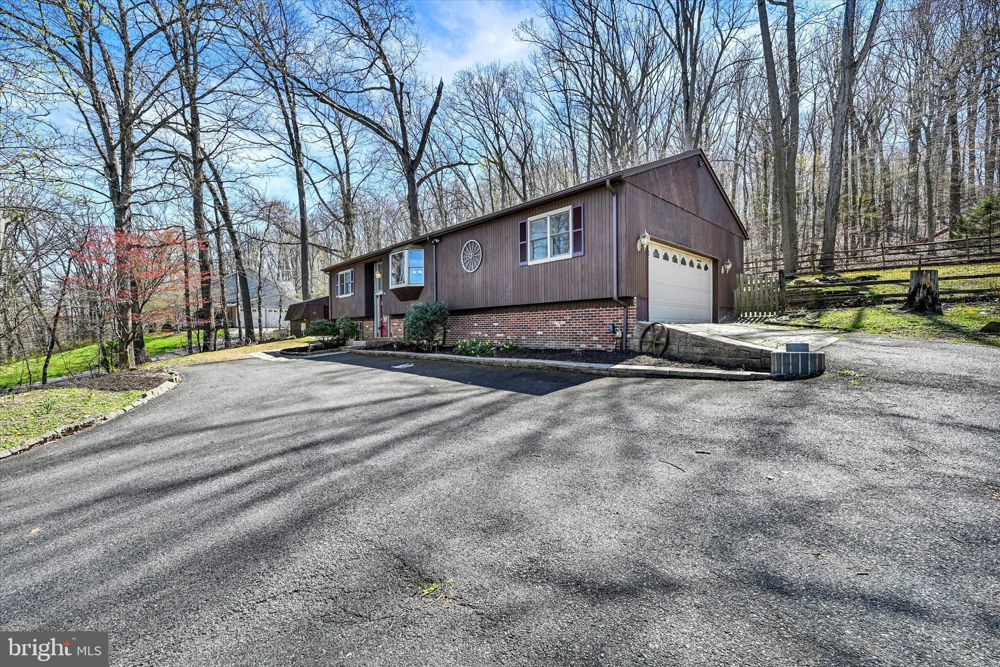 5451 GLEN ARM ROAD