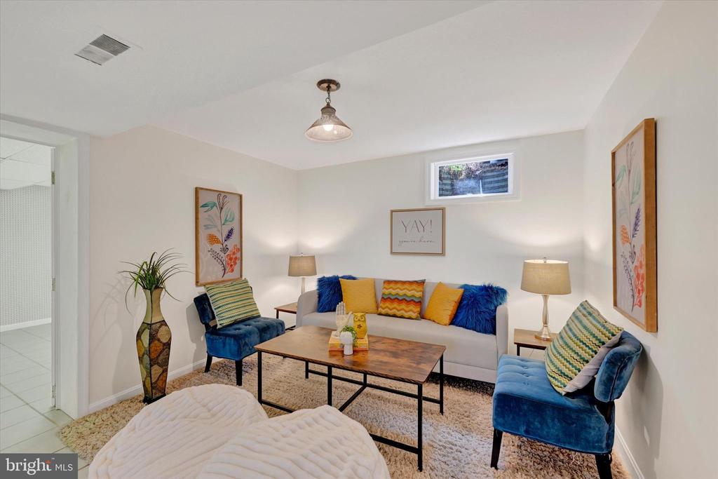 5451 GLEN ARM ROAD