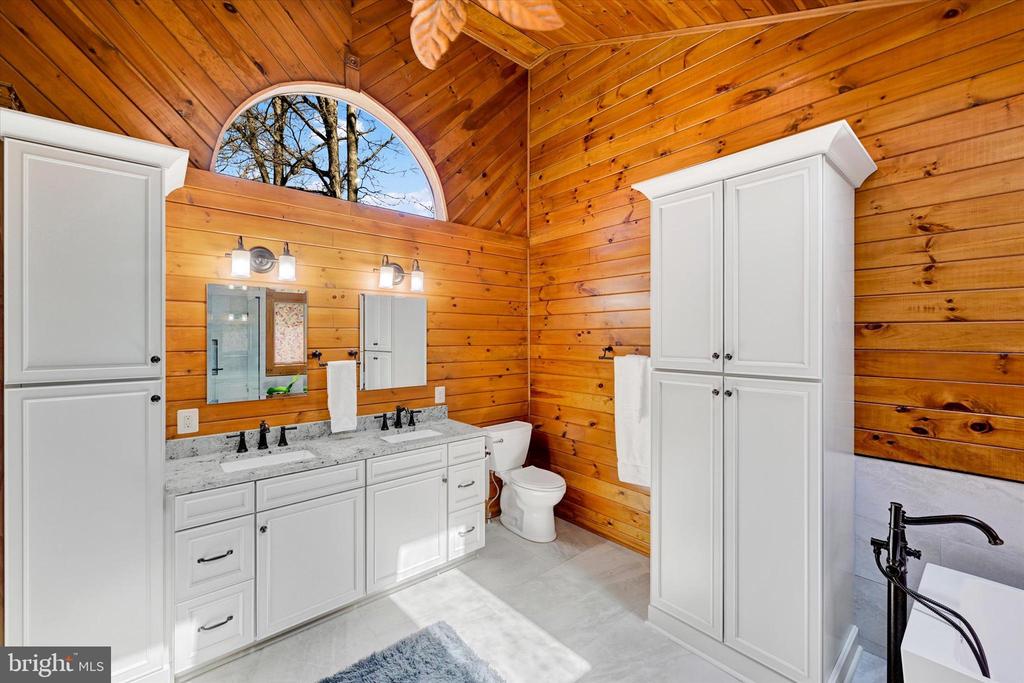 5451 GLEN ARM ROAD