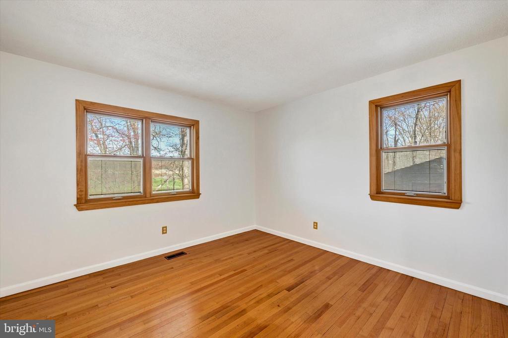5451 GLEN ARM ROAD