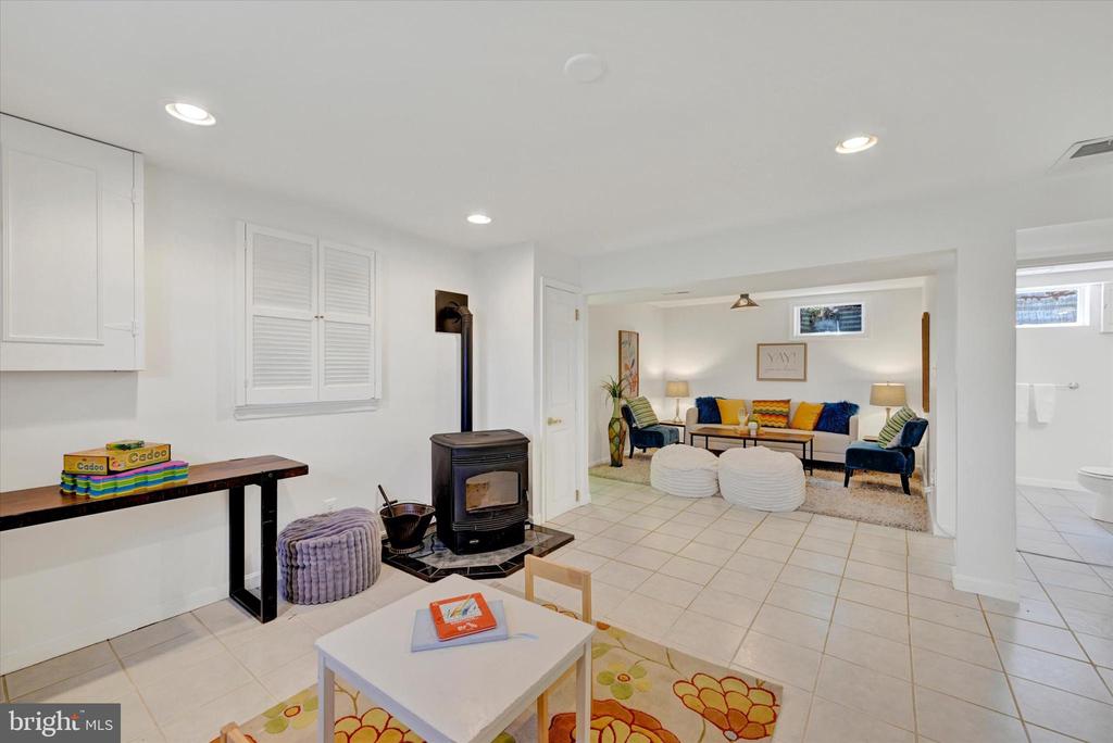 5451 GLEN ARM ROAD
