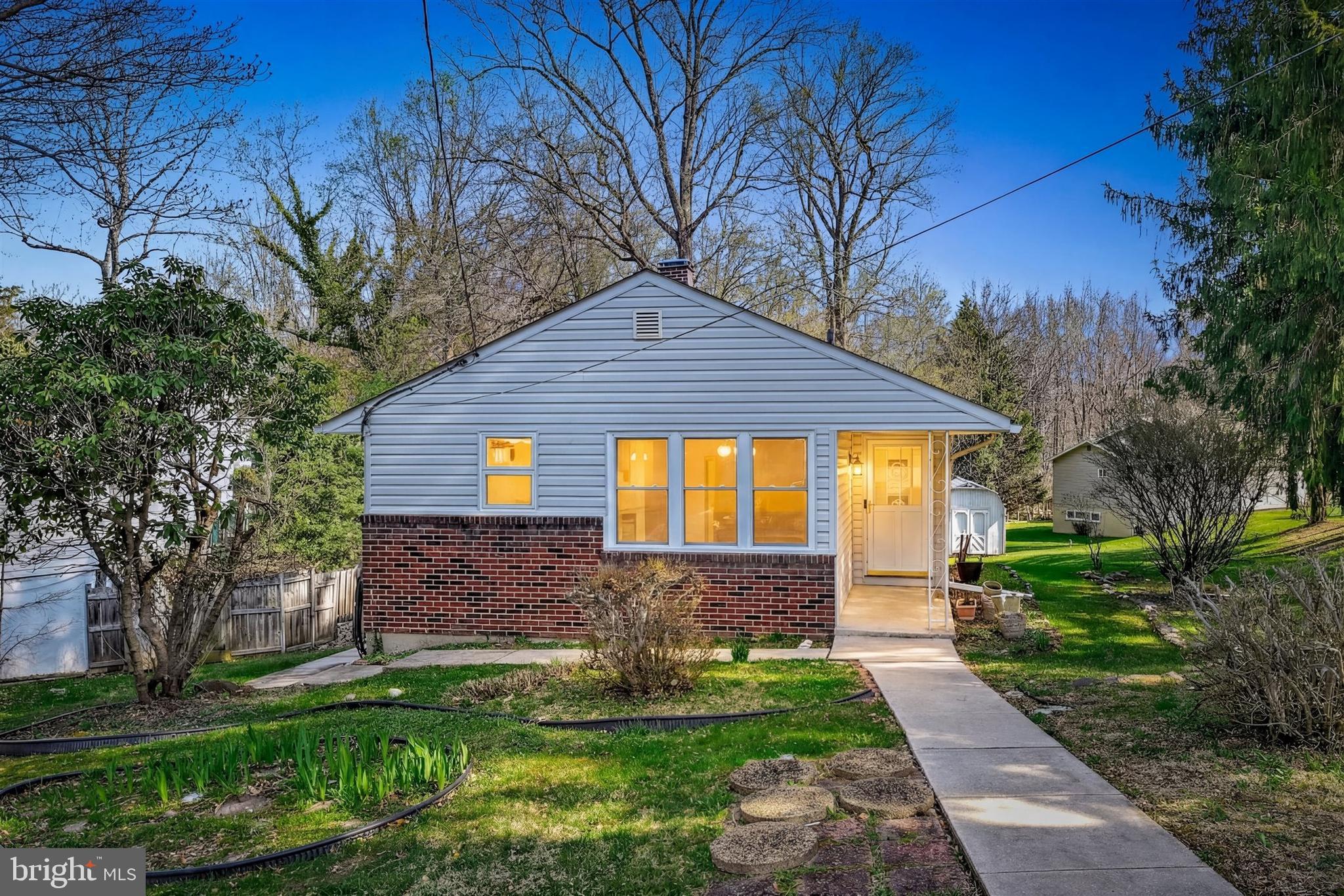 2926 KNOLL ACRES DRIVE