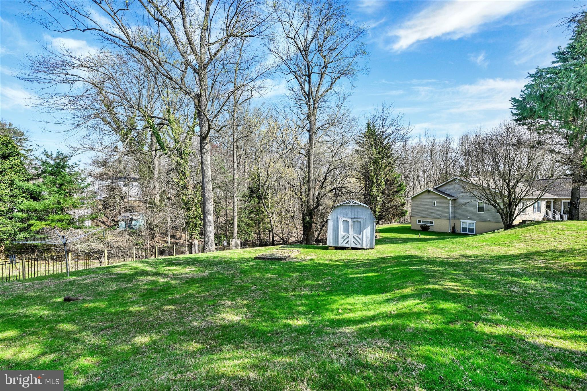 2926 KNOLL ACRES DRIVE