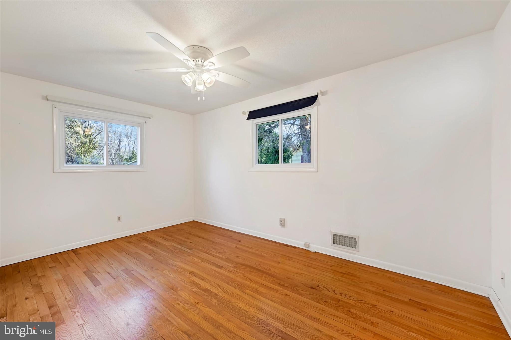 2926 KNOLL ACRES DRIVE