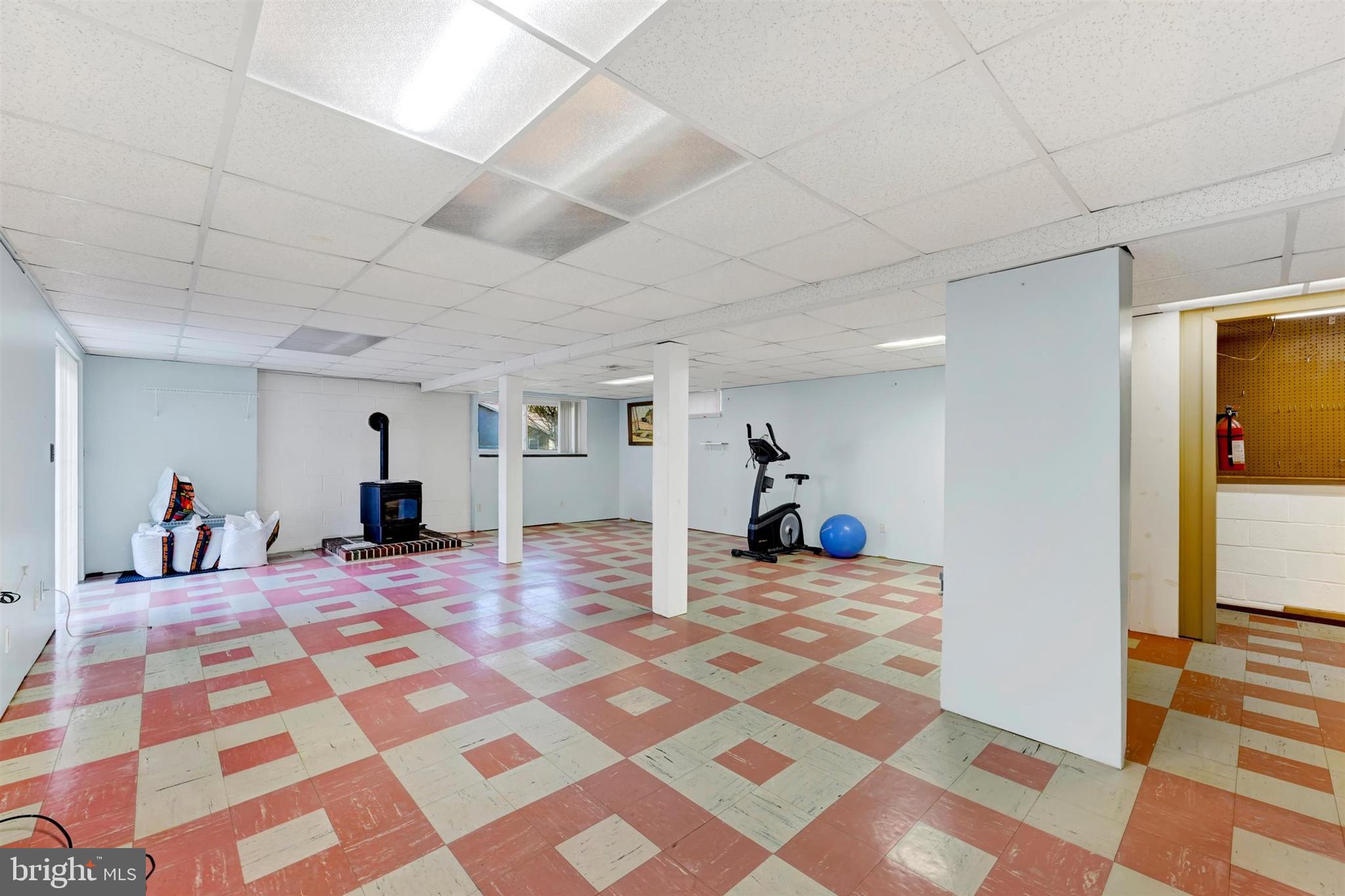 2926 KNOLL ACRES DRIVE