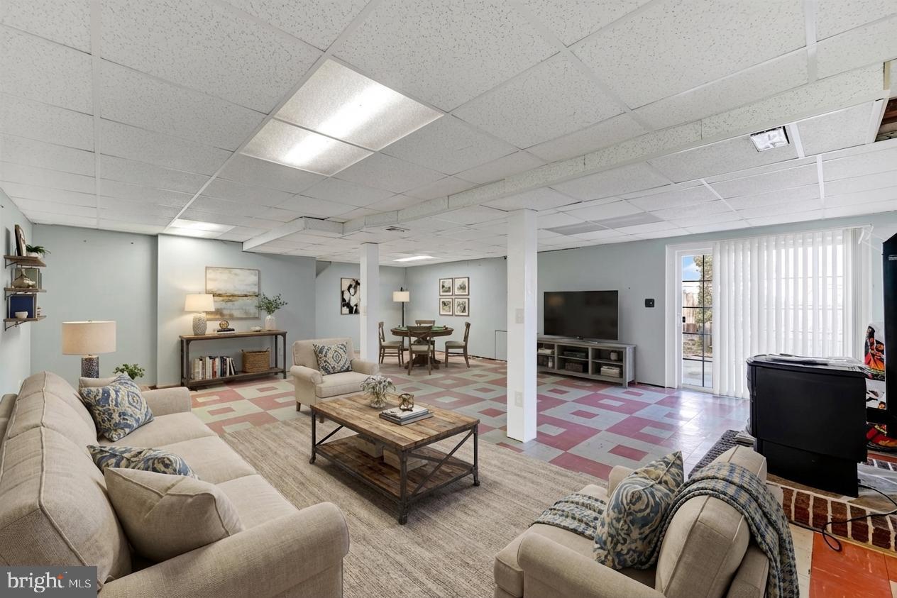 2926 KNOLL ACRES DRIVE