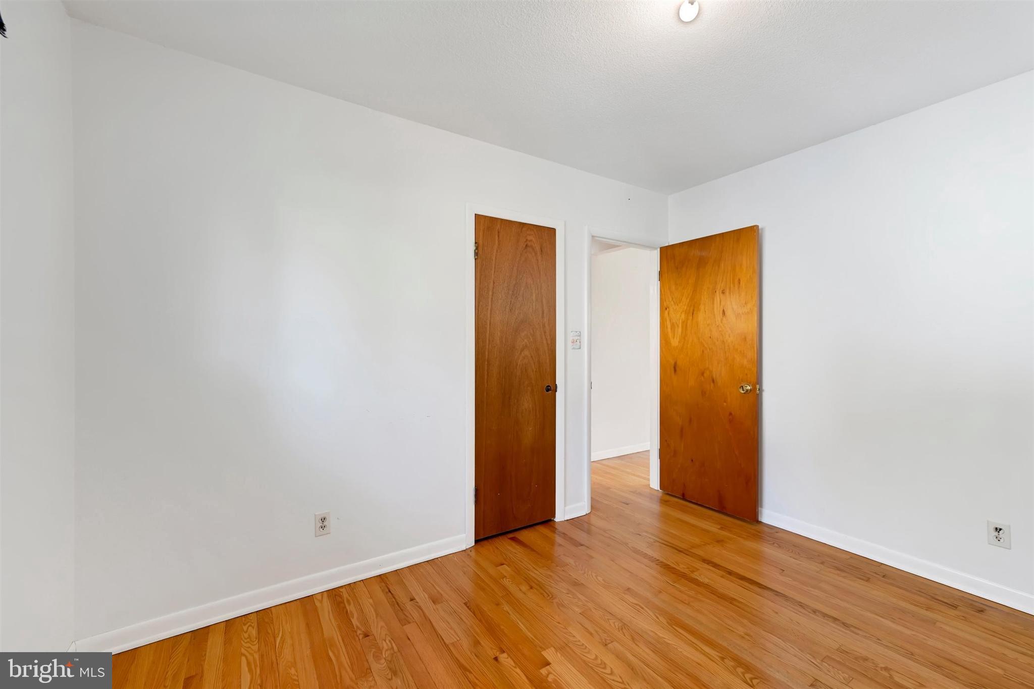 2926 KNOLL ACRES DRIVE