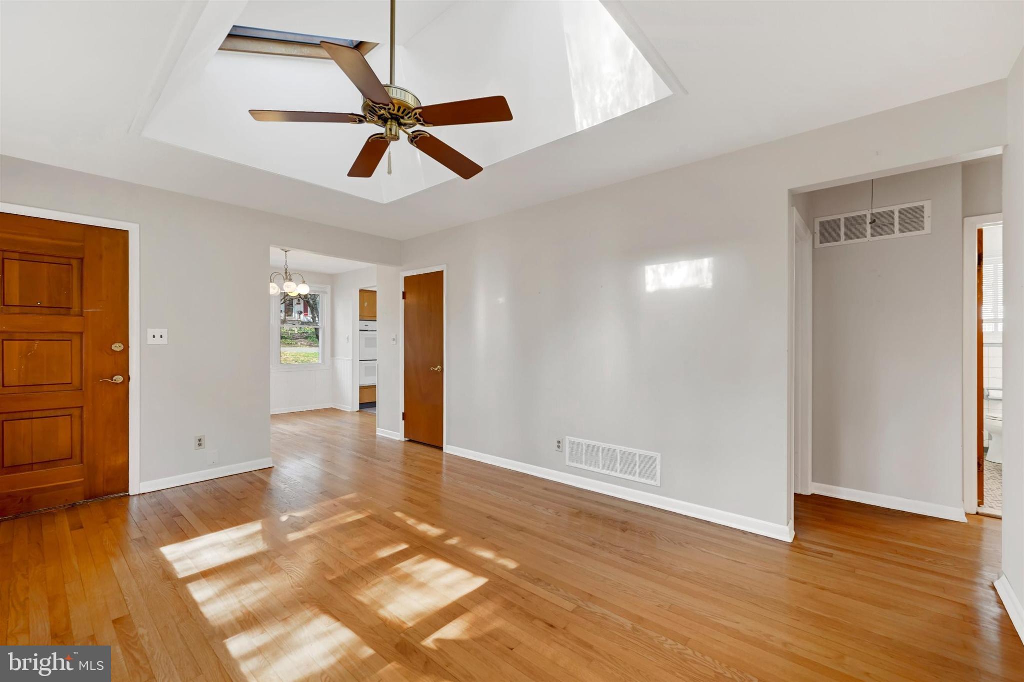 2926 KNOLL ACRES DRIVE