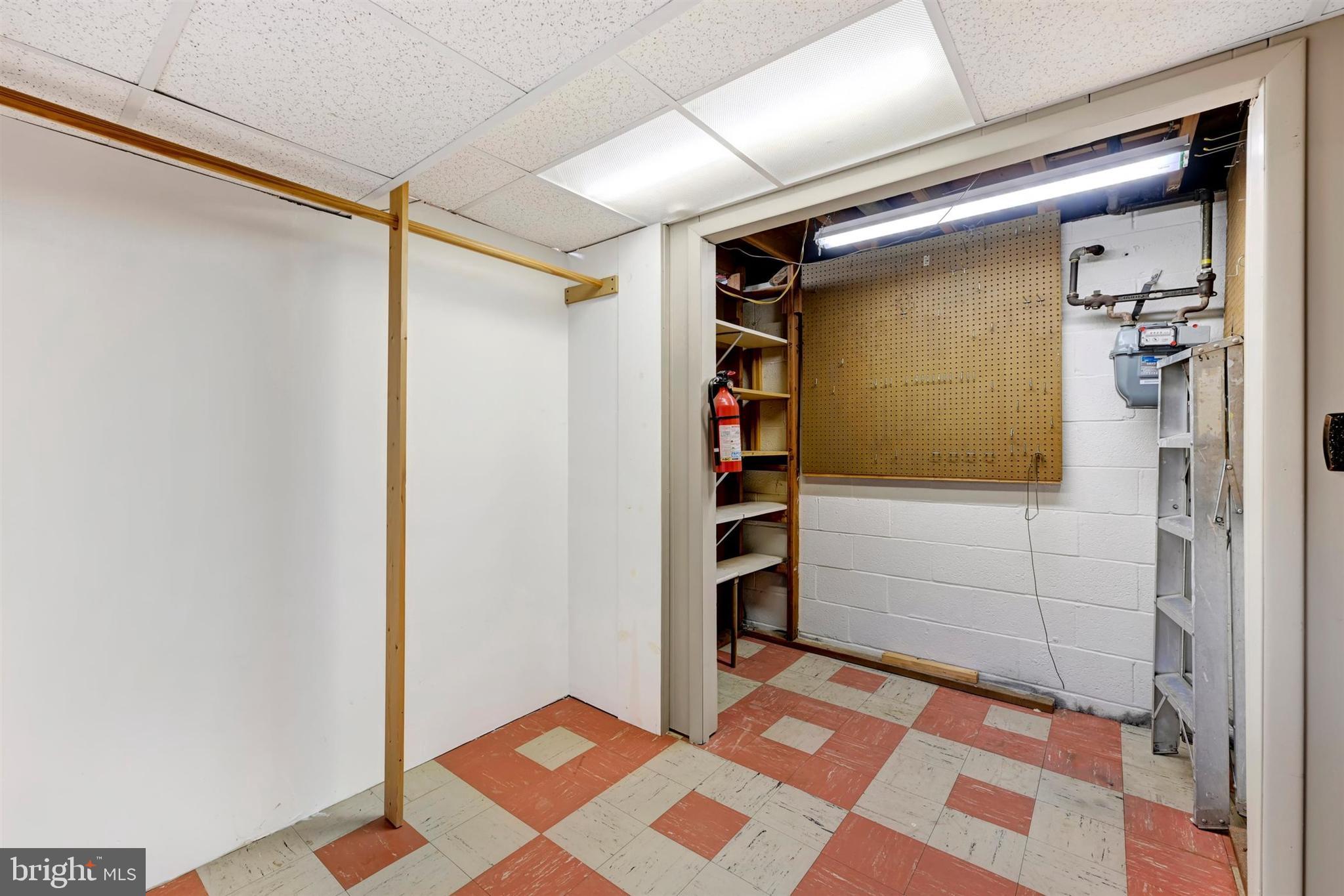 2926 KNOLL ACRES DRIVE