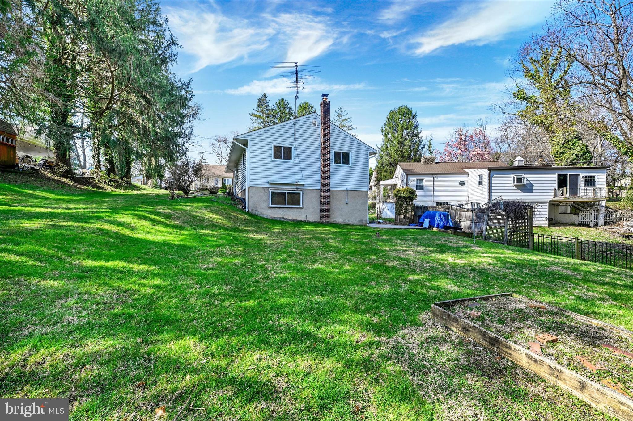 2926 KNOLL ACRES DRIVE