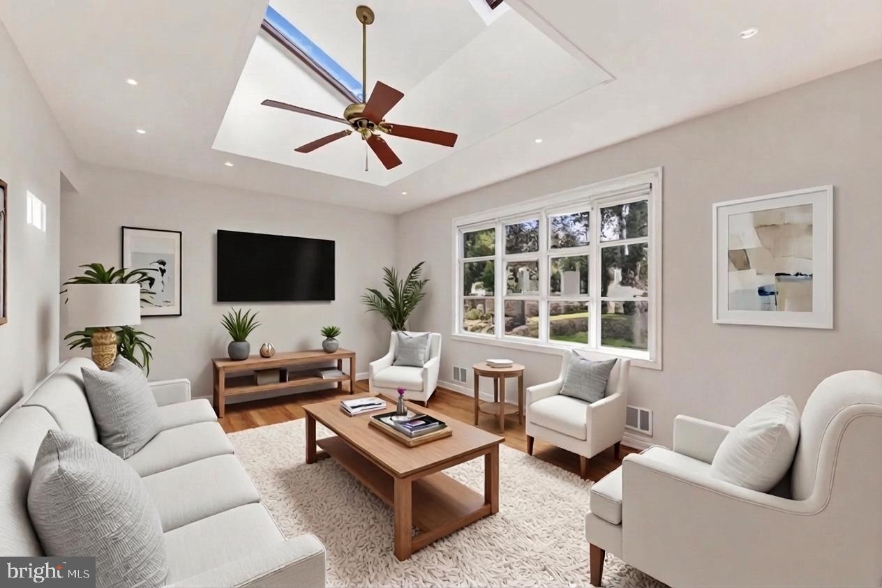 2926 KNOLL ACRES DRIVE