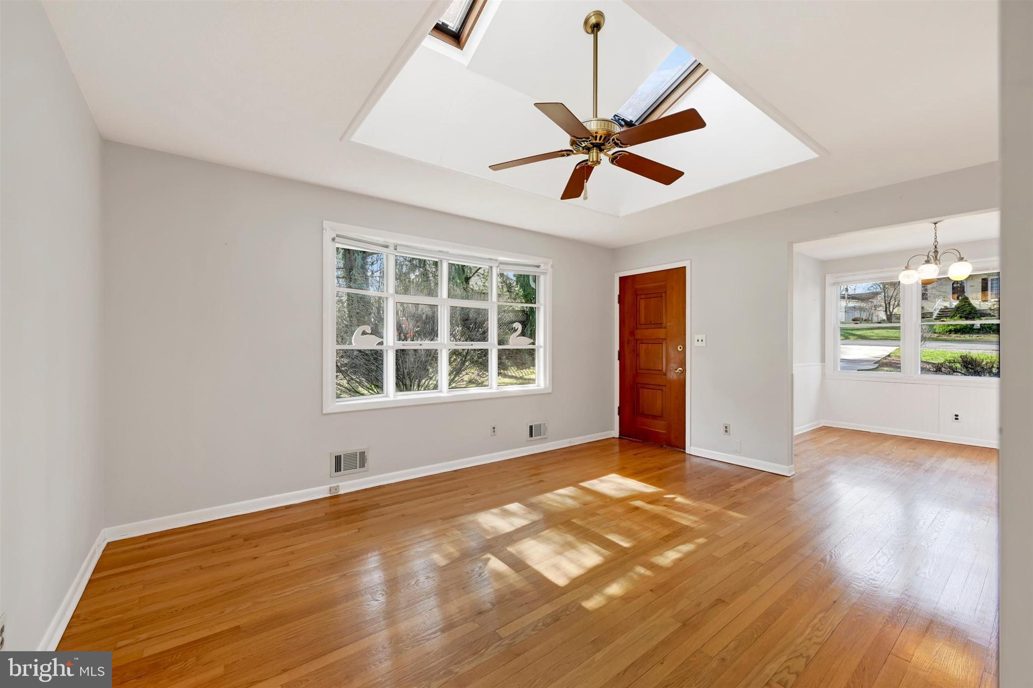 2926 KNOLL ACRES DRIVE