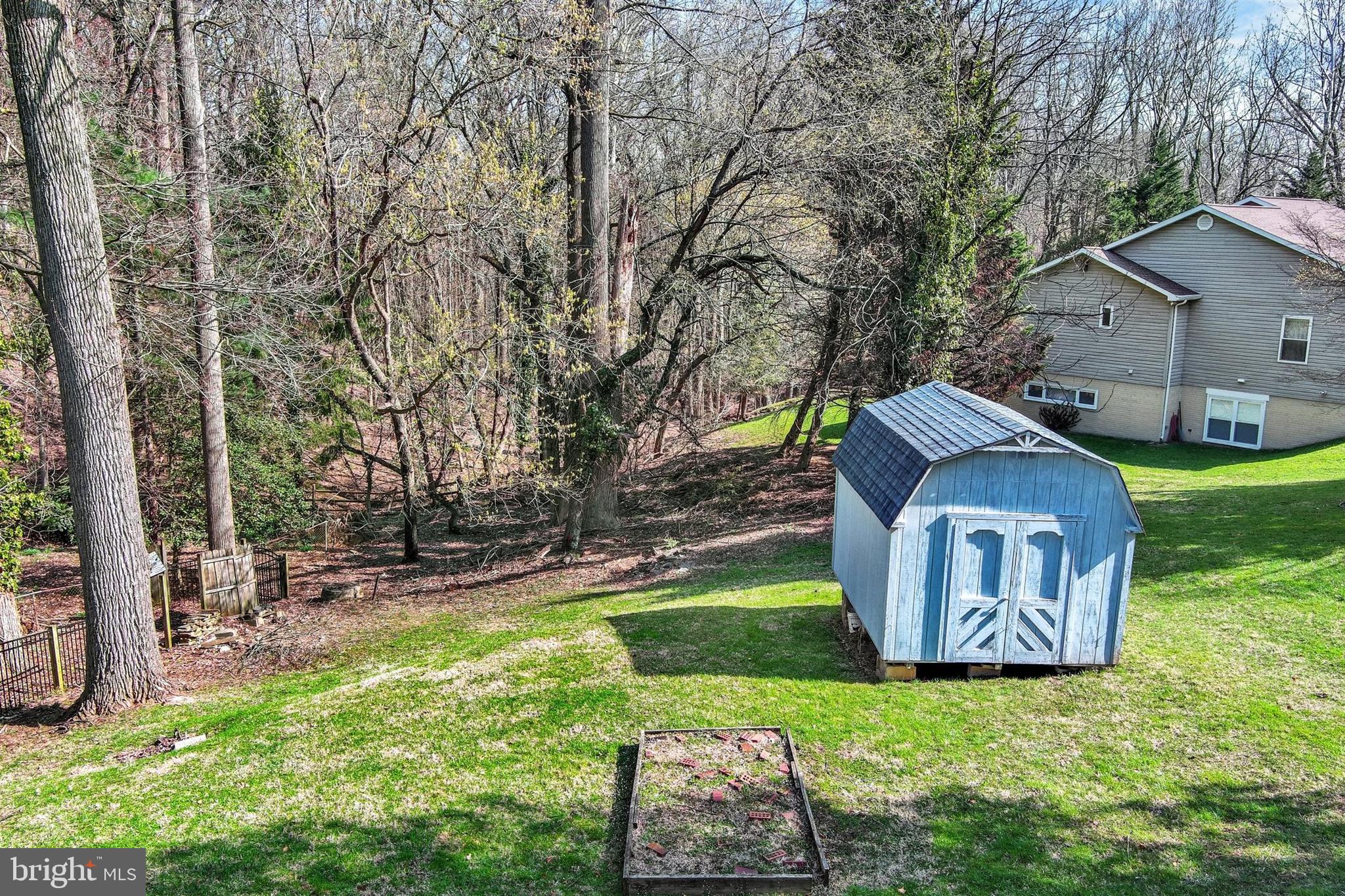 2926 KNOLL ACRES DRIVE