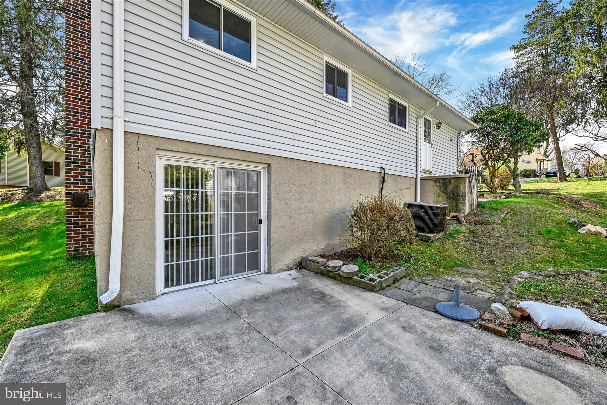 2926 KNOLL ACRES DRIVE