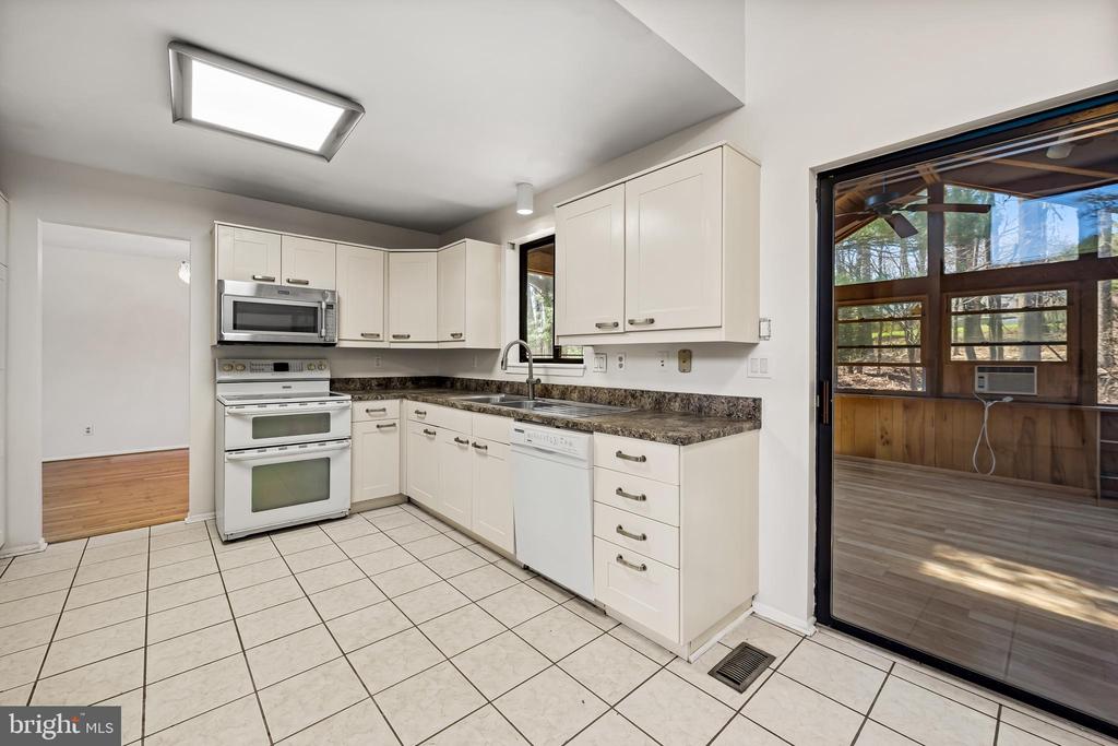 12204 VELVET HILL DRIVE