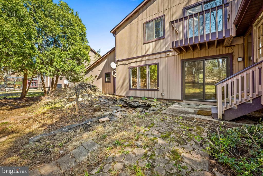 12204 VELVET HILL DRIVE