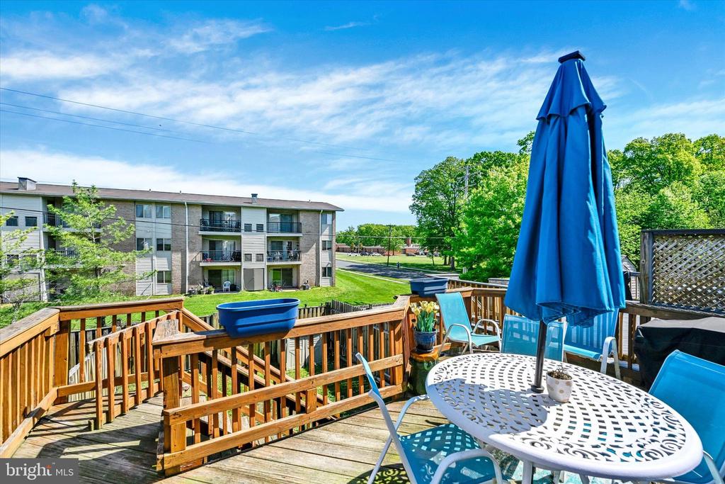 4 BLUE HERON COURT