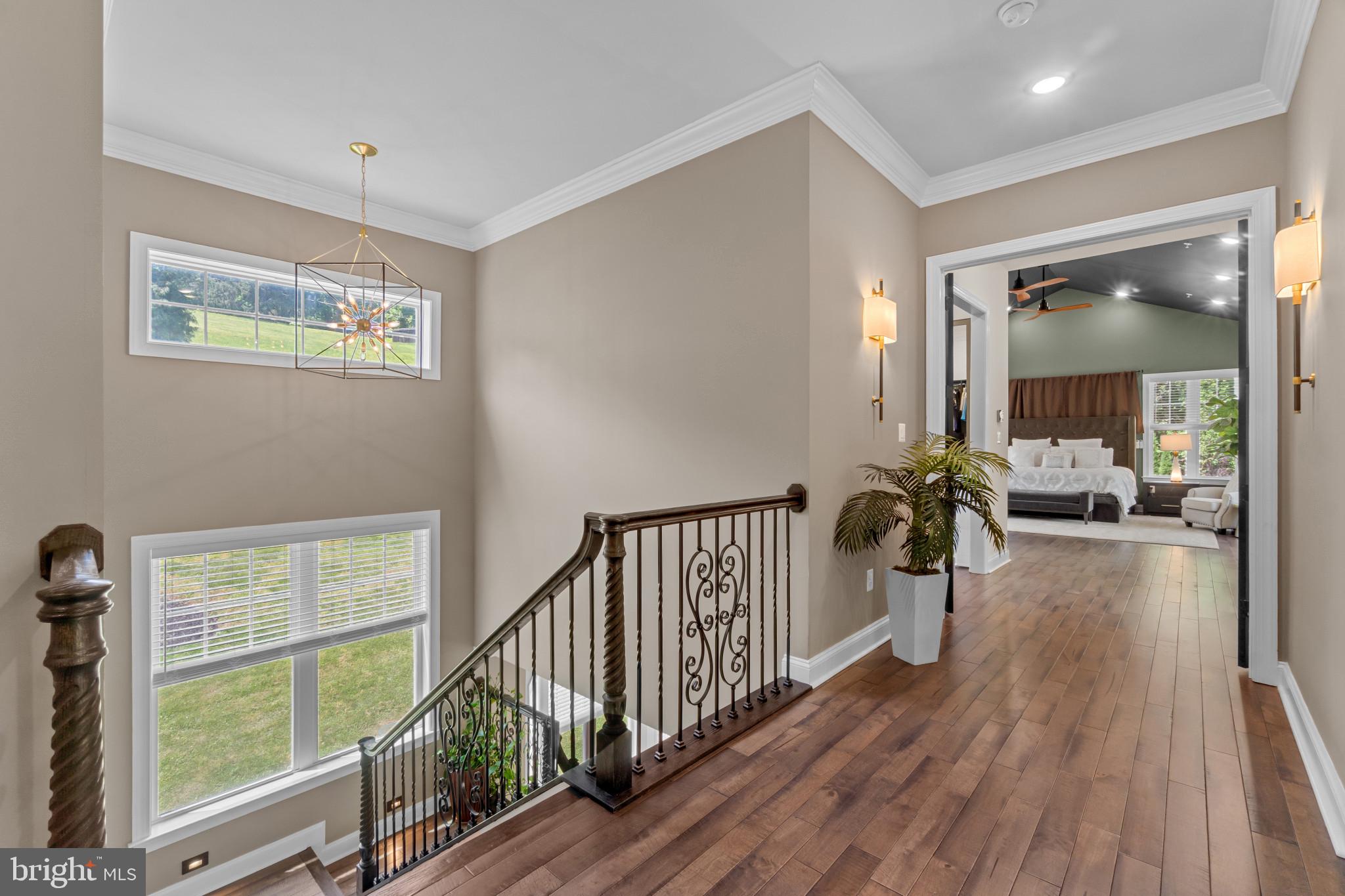 10907 HOLLOW ROAD