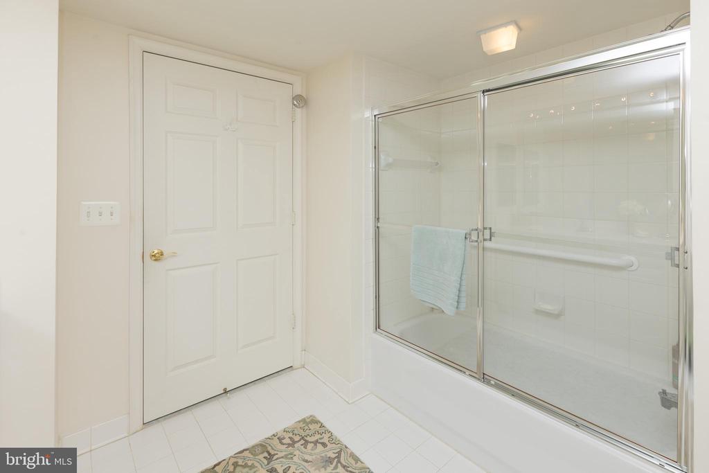 12300 ROSSLARE RIDGE ROAD 501