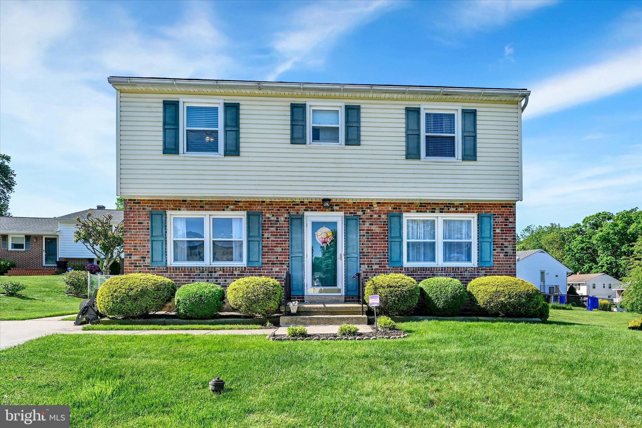 3 EYRE COURT
