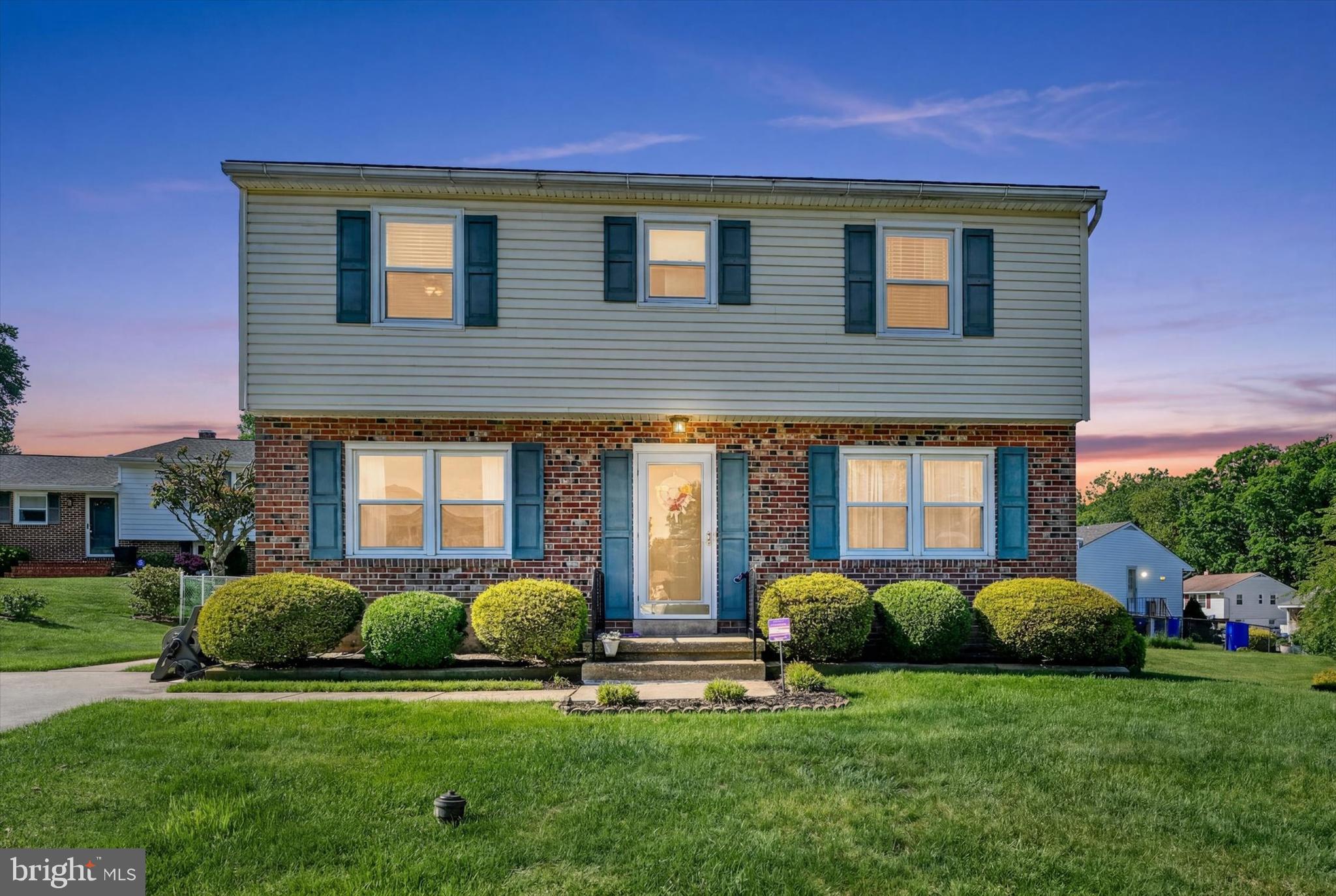 3 EYRE COURT