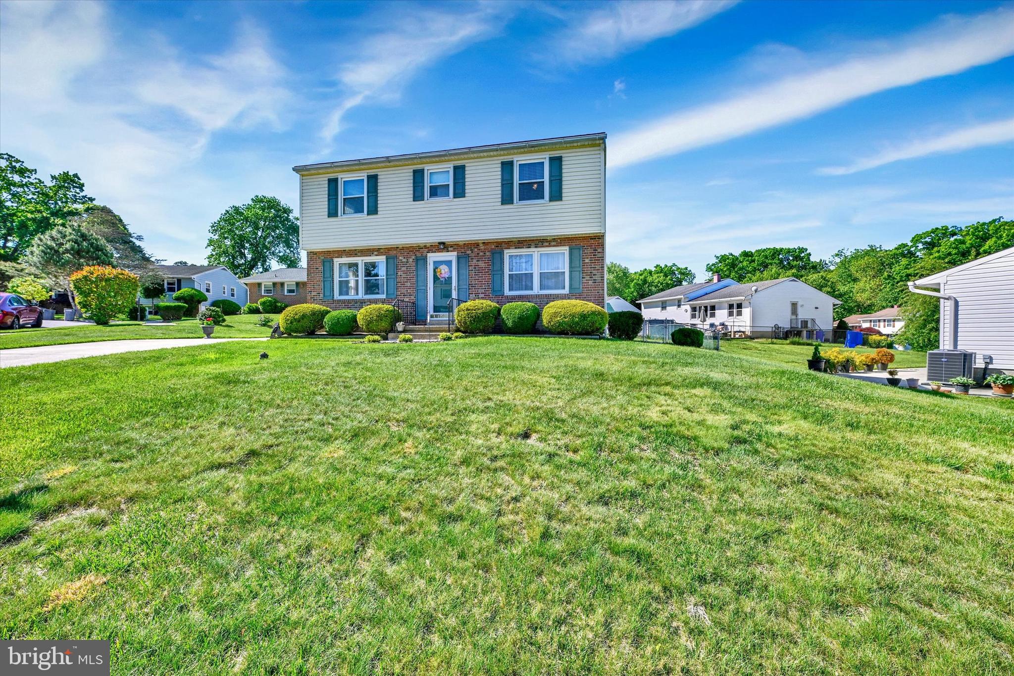 3 EYRE COURT