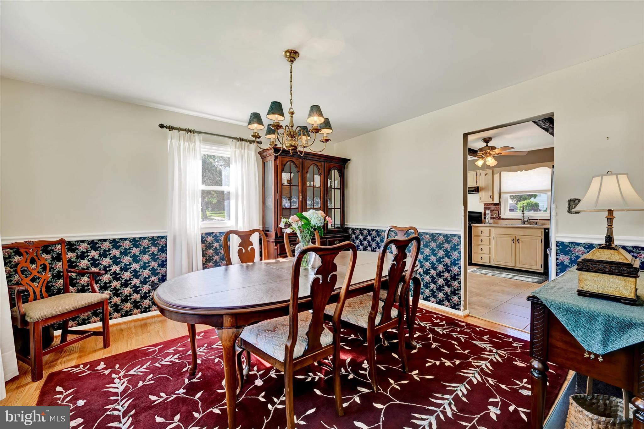 3 EYRE COURT