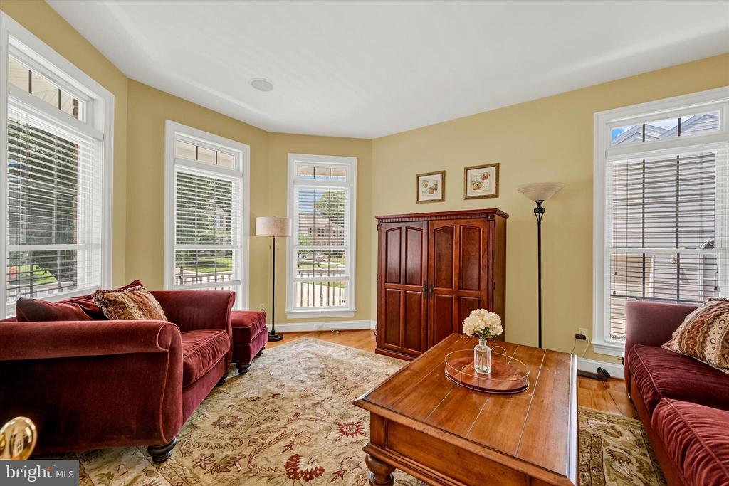 9318 RAVENRIDGE ROAD