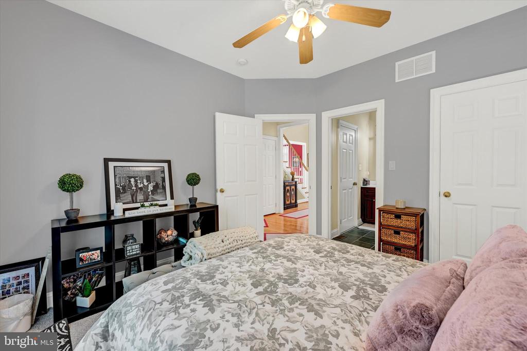 9318 RAVENRIDGE ROAD
