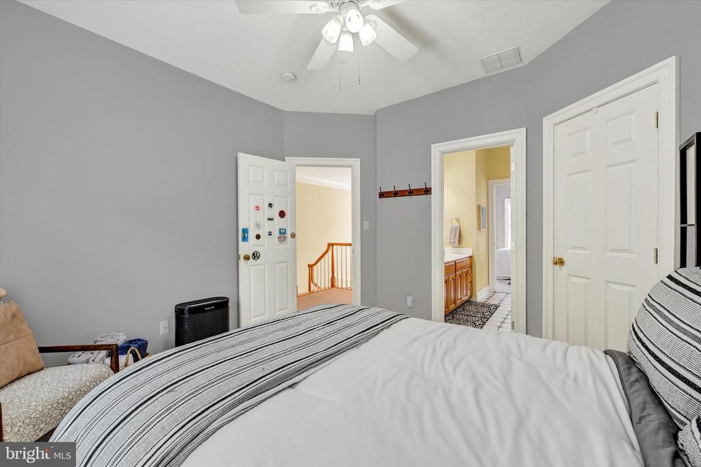 9318 RAVENRIDGE ROAD