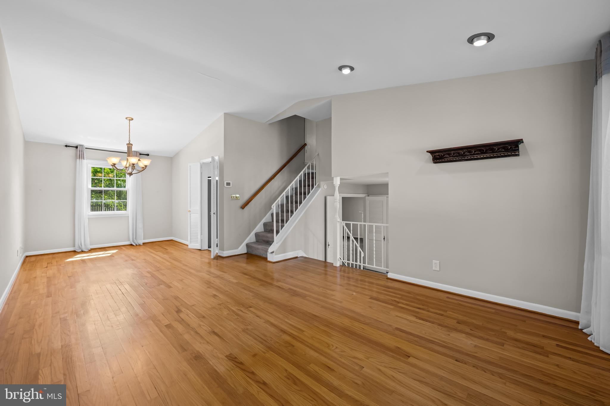 8407 THORNTON ROAD