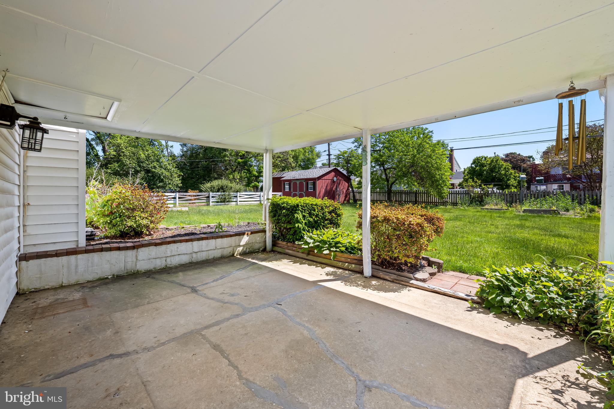 8407 THORNTON ROAD